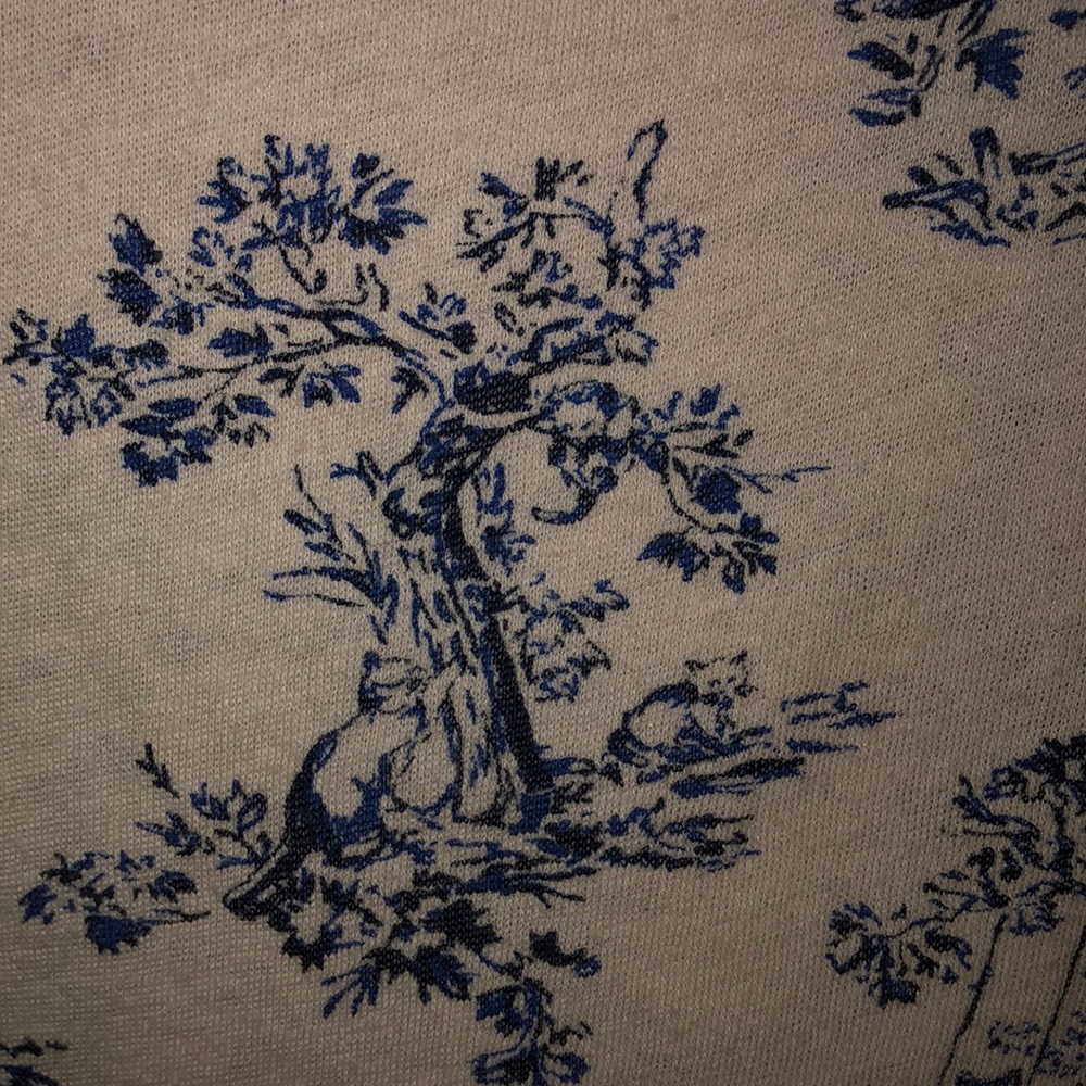 Blue Pattern Top - Picture 2 of 4